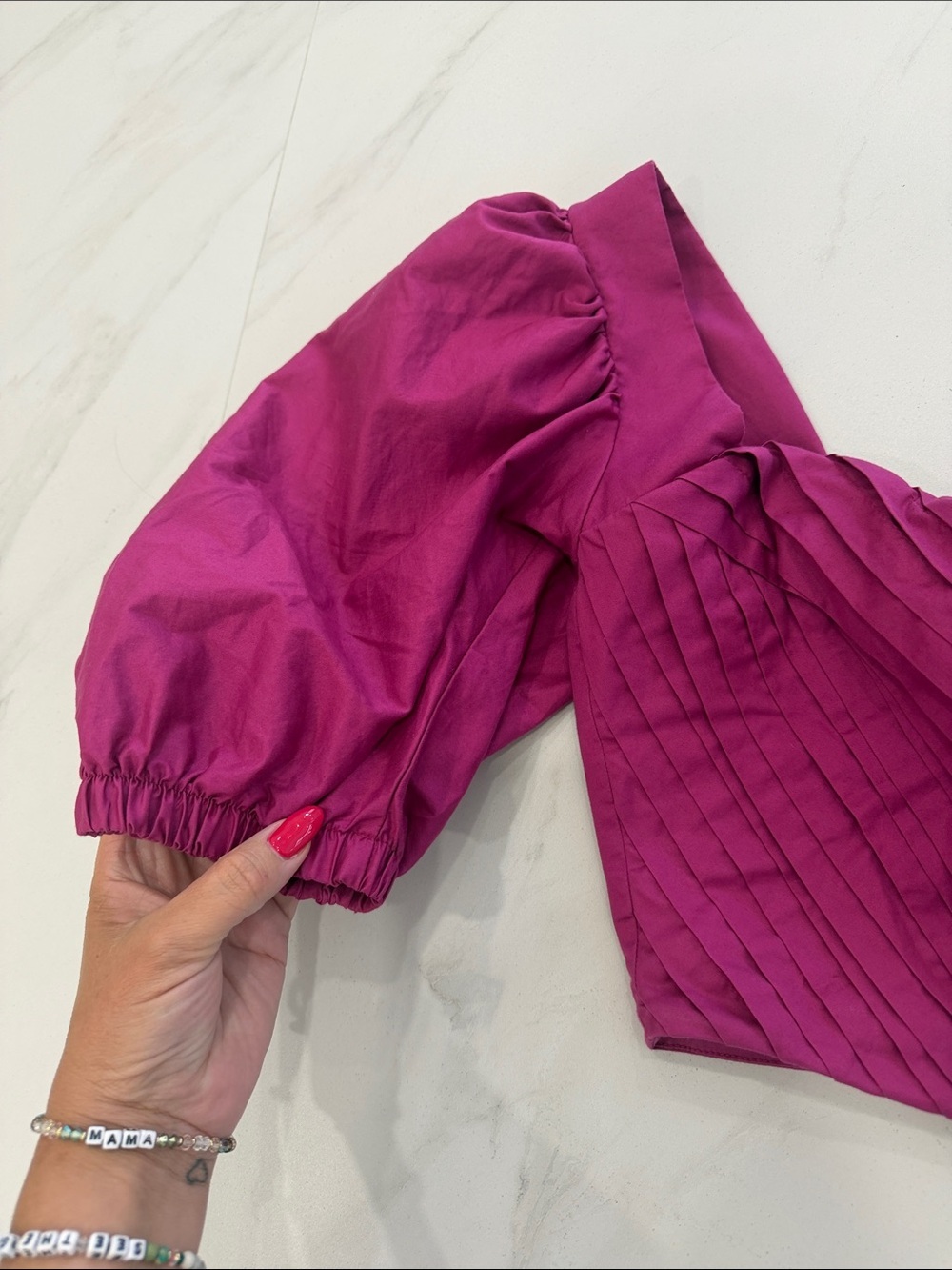 Pleated Magenta Puff-Sleeve Crop Top - Picture 4 of 7